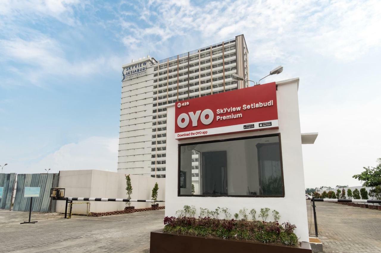 Oyo429塞提亚布迪天景高级酒店 棉兰 外观 照片